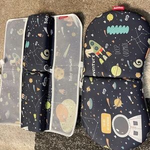 Space print tub bath cushions